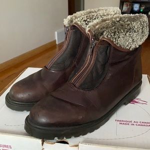 Barbo size 10 brown women’s waterproof boots